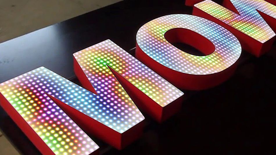 3D буквы с открытыми светодиодами